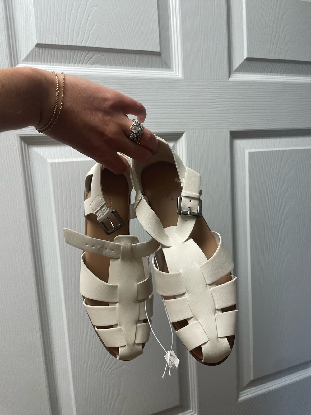 Old Navy Cream Fisherman Sandals with Buckle